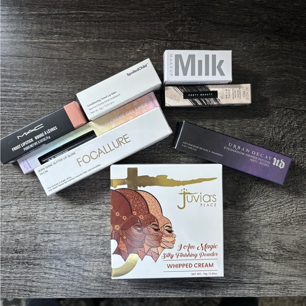 New 🆕 Makeup Bundle